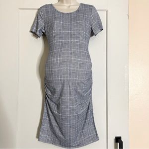 Women’s Maternity dress in white/blue houndstooth plaid, size S